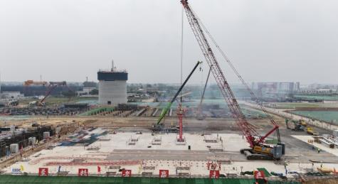 淮南平圩电厂四期2×1000兆瓦超超临界燃煤发电工程项目8号锅炉首根钢架顺利开吊